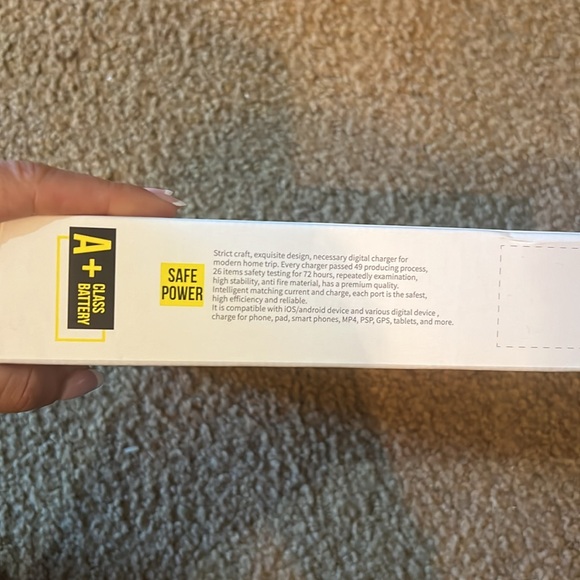 Safe Speed Outdoor Protection Solar Power Bank IOS & Android Waterproof 42800mAh - Picture 2 of 11